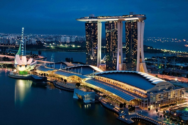 新加坡城市夜景.png